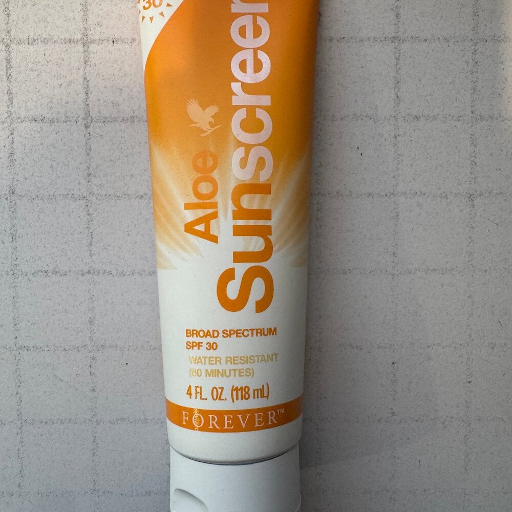 forever living Aloe Sunscreen 4 fl. oz.